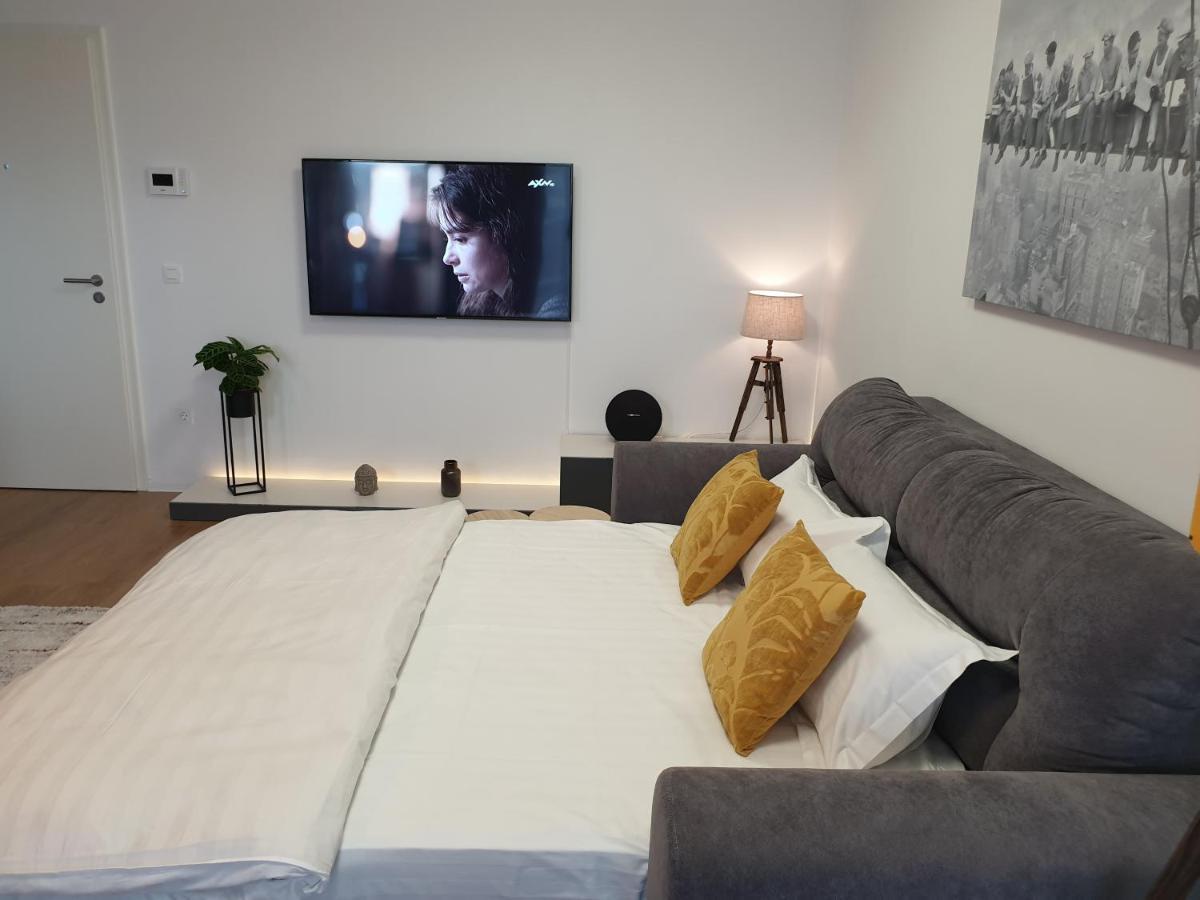 Executive Apartment Avantgarden Coresi Брашов Экстерьер фото