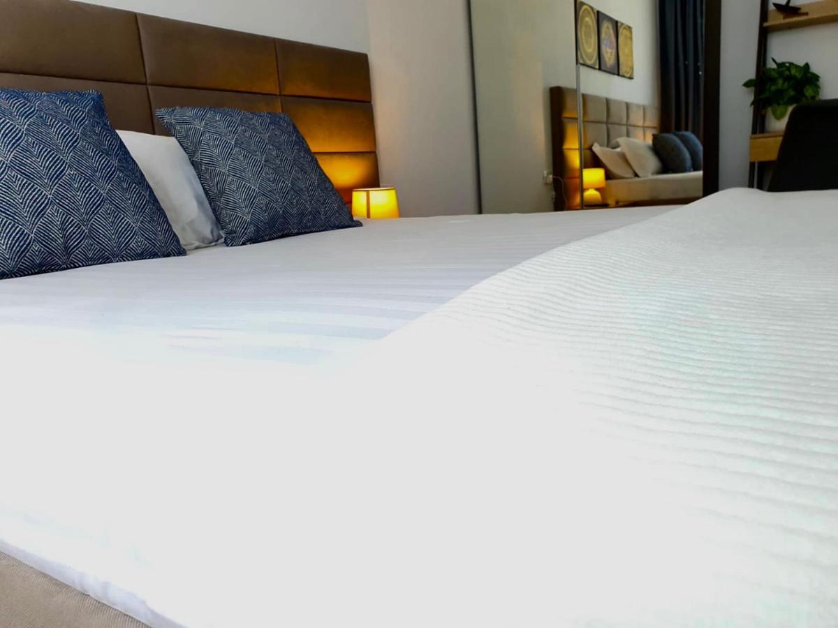 Executive Apartment Avantgarden Coresi Брашов Экстерьер фото